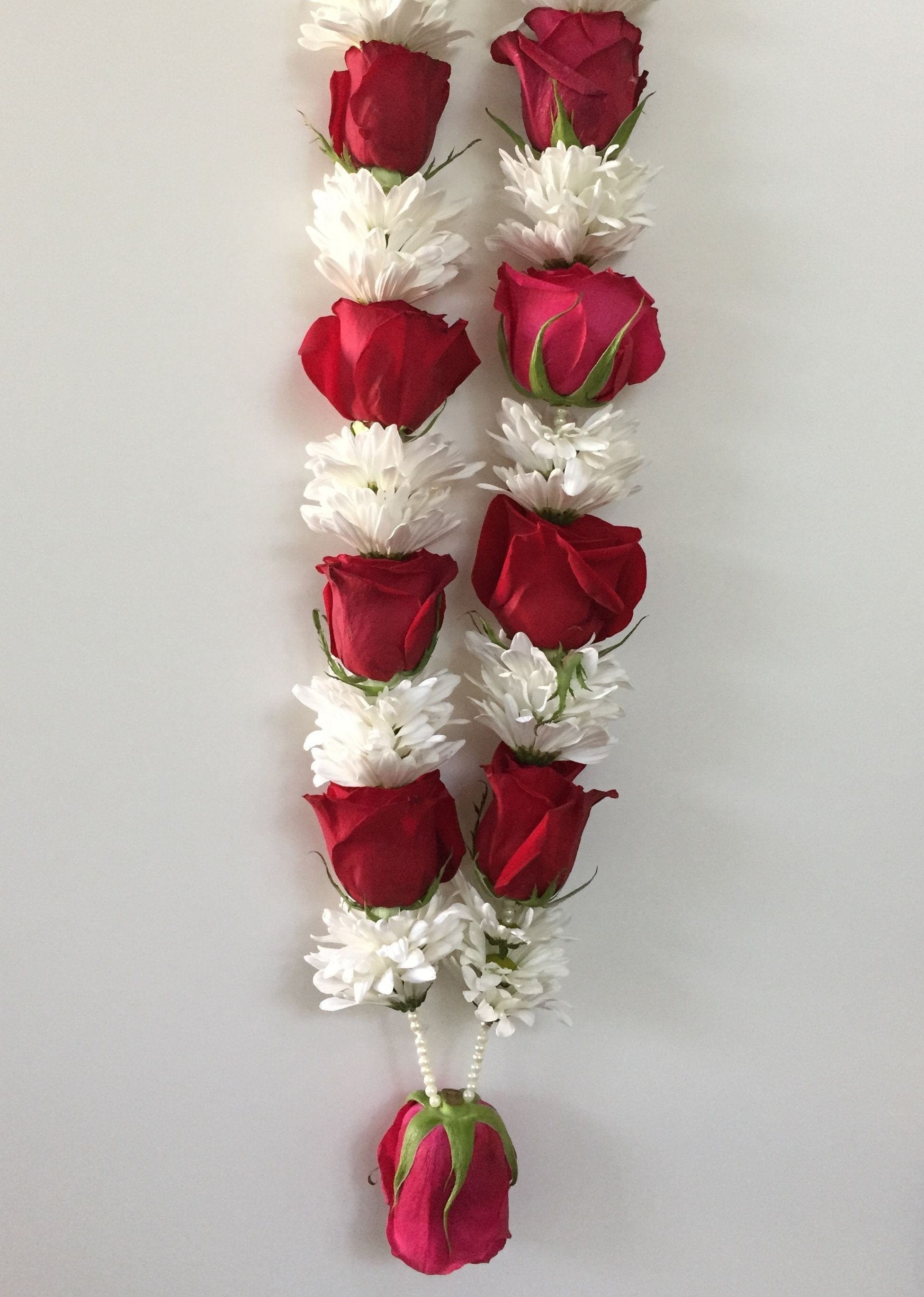 Garland: Roses & Carnations (Red & White)